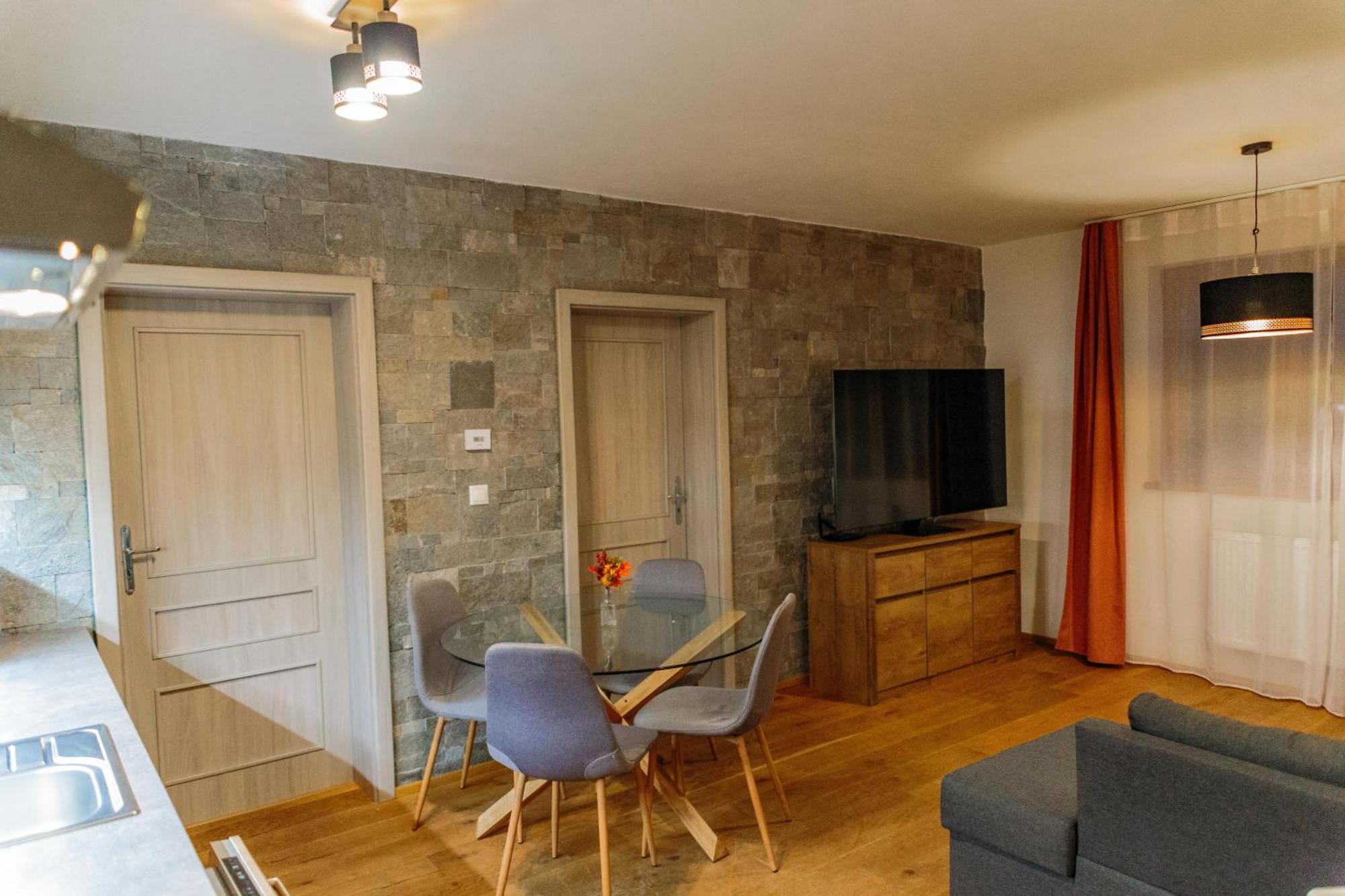Apartman Myto Mýto pod Ďumbierom Exterior foto
